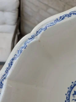 Ancien grand saladier Gien modèle Rouen arabesques bleu 30x14cm