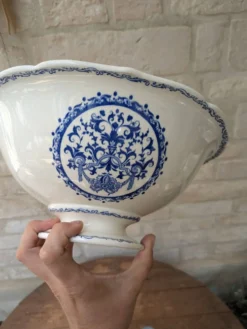 Ancien grand saladier Gien modèle Rouen arabesques bleu 30x14cm