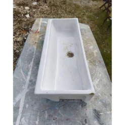 Ancien lavabo en céramique émaillé blanc