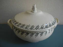 ancien légumier soupière Terre Fer Choisy Roi antique french dish