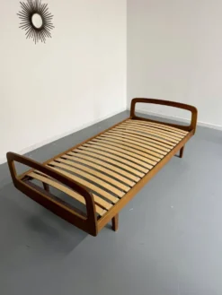 Ancien Lit daybed design Jacques Hauville pour BEMA 1950
