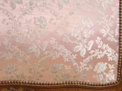 Ancien lit de style Louis XV