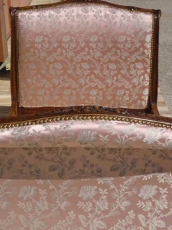 Ancien lit de style Louis XV