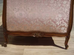 Ancien lit de style Louis XV