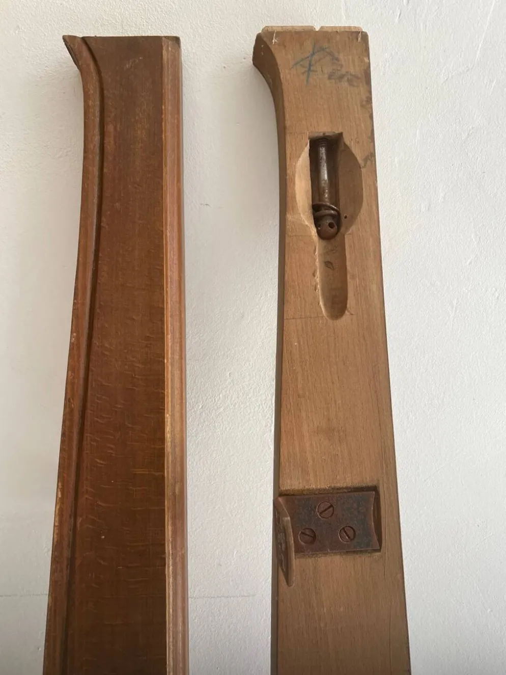 Ancien lit en bois et cannage