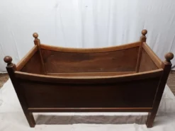 Ancien lit enfant en bois
