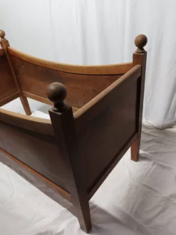 Ancien lit enfant en bois