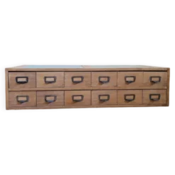 Ancien meuble d'archives
