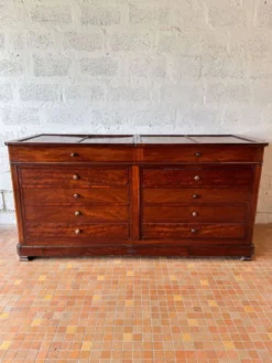 Ancien meuble de magasin