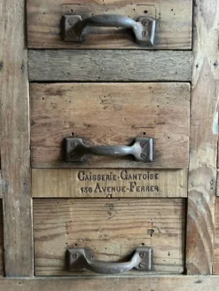 Ancien meuble de metier à multiples tiroirs