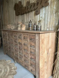 Ancien meuble de metier à multiples tiroirs