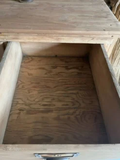 Ancien meuble de métier