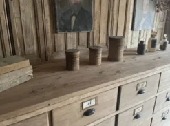 Ancien meuble de métier
