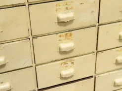 Ancien meuble de métier avec 40 tiroirs, 1940