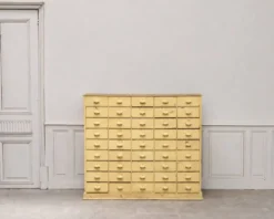 Ancien meuble de métier avec 40 tiroirs, 1940
