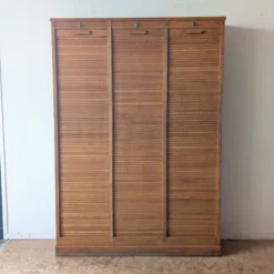Ancien meuble de métier, classeur à rideaux en chêne
