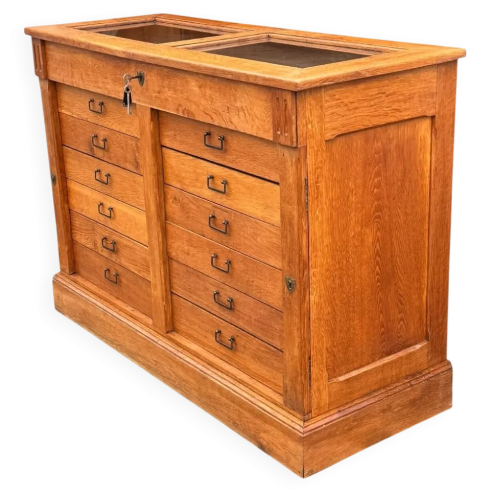 Ancien meuble de métier à tiroirs