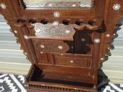 Ancien meuble d'entrée syrien
