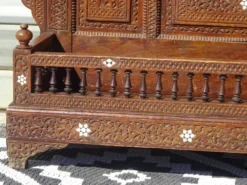 Ancien meuble d'entrée syrien
