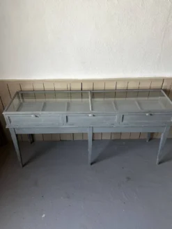 Ancien meuble de présentation de grand magasin – vitrine de bijouterie