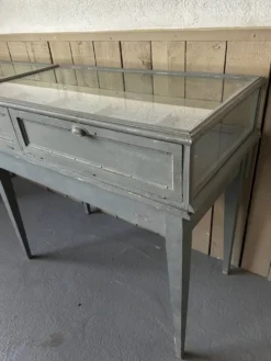 Ancien meuble de présentation de grand magasin – vitrine de bijouterie