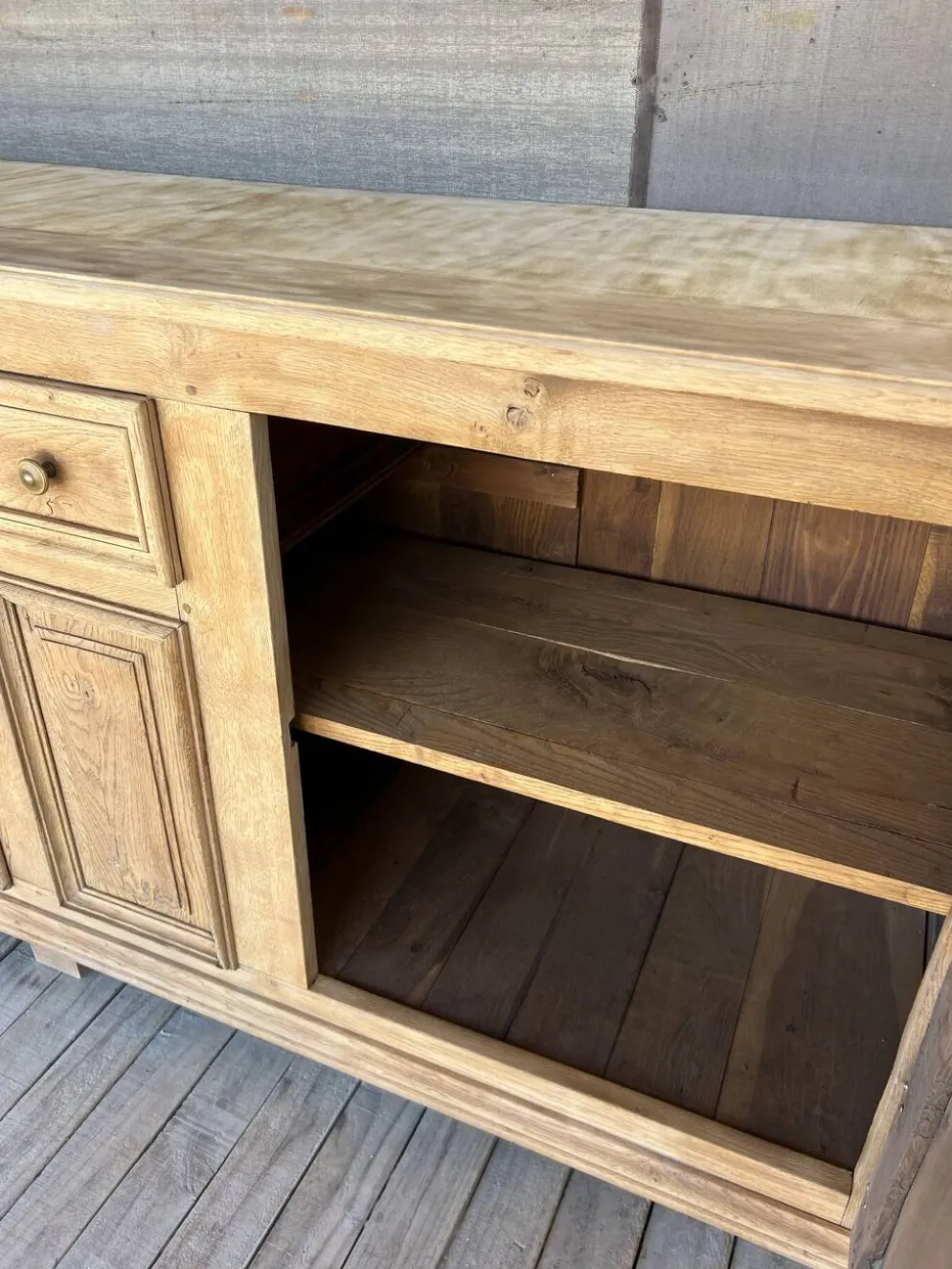 Ancien meuble d’office chêne bois brut