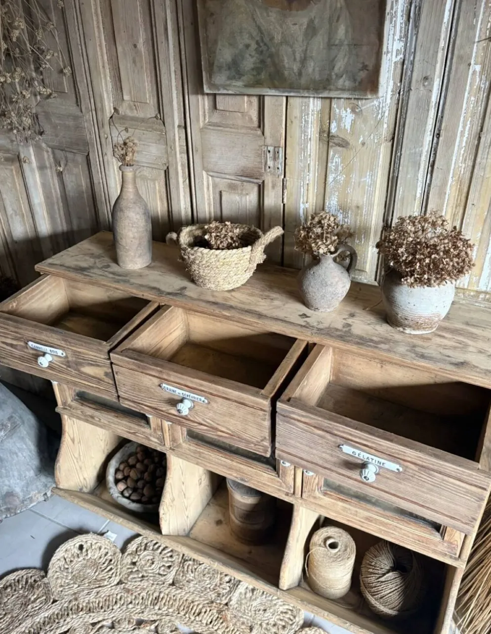 Ancien Meuble Grainetier D’épicerie – Tiroirs, Vitrines & Plaques Émai
