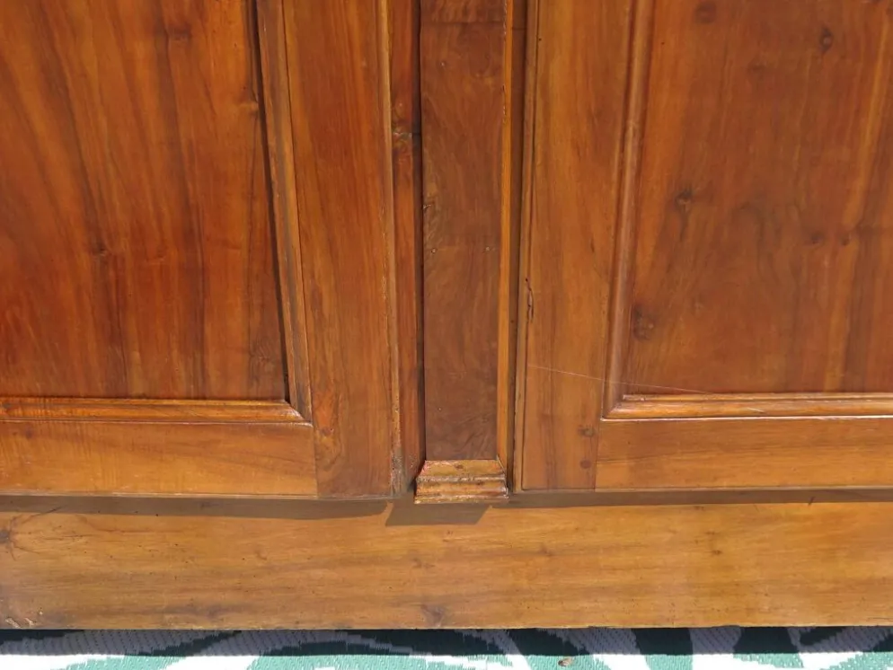 Ancienne armoire Louis Philippe en noyer