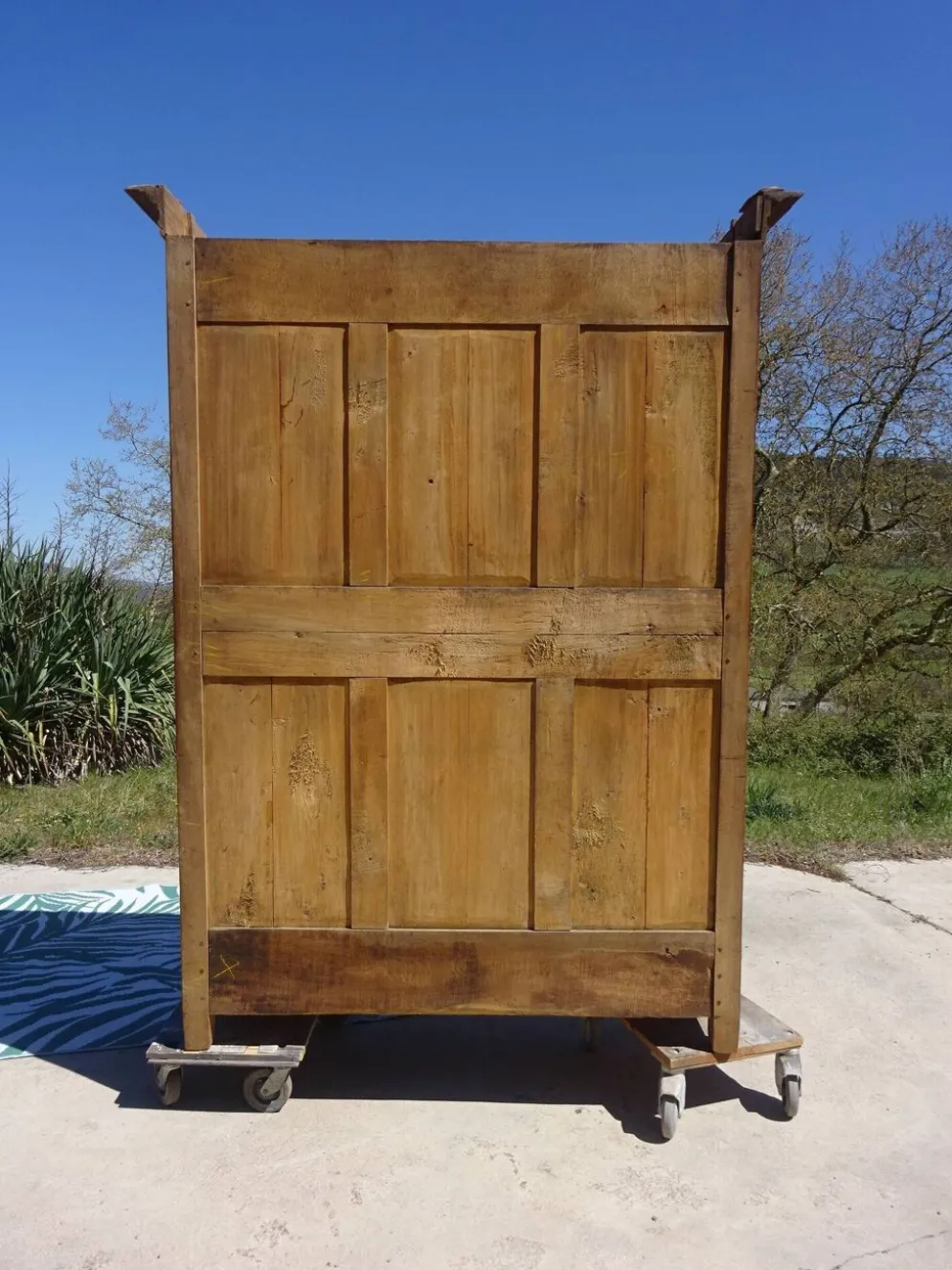 Ancienne armoire Louis Philippe en noyer