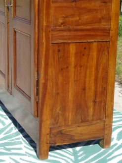 Ancienne armoire Louis Philippe en noyer