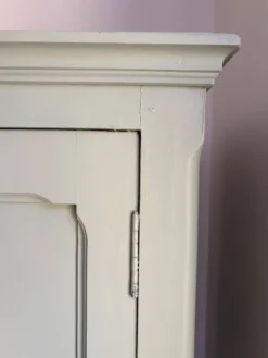 Ancienne Armoire parisienne patinée vert sauge