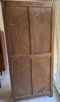 Ancienne Armoire parisienne patinée vert sauge
