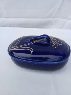 Ancienne bonbonnière en faïence Art déco
