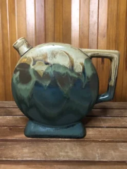 Ancienne bouteille céramique beige & vert + anse vintage