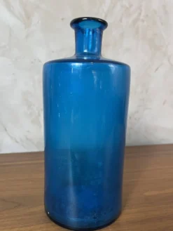 Ancienne bouteille de pharmacie