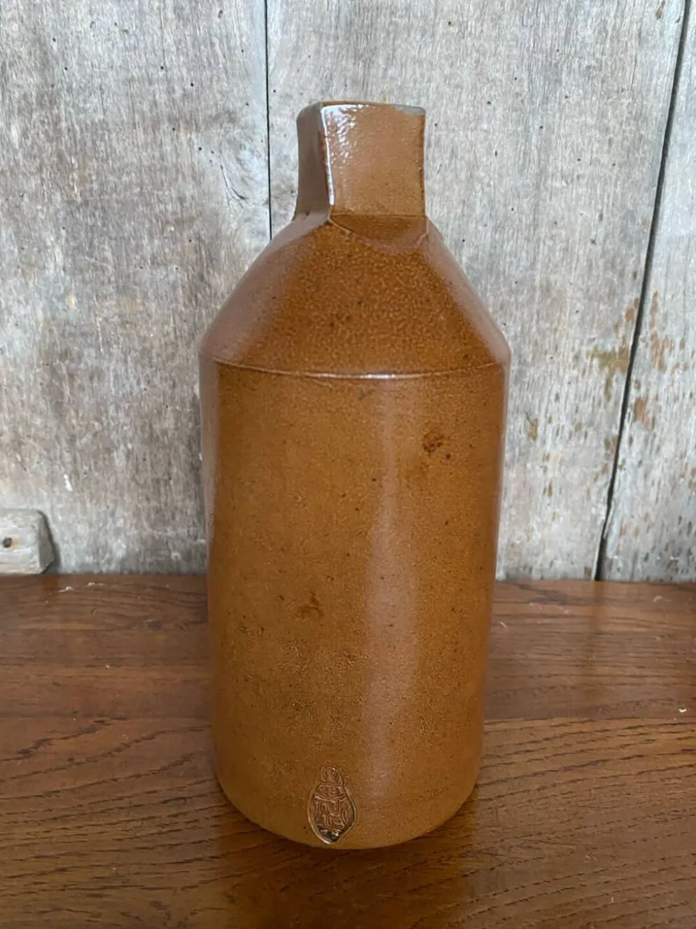 Ancienne Bouteille Doulton Lambeth Grès au Sel Marron Culot Carré 1860
