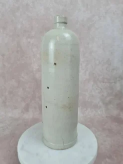 Ancienne bouteille en grès vernissé beige XIXe, avec anse, déco vintage