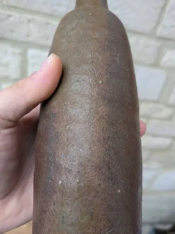Ancienne bouteille en terre cuite faite main