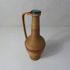Ancienne bouteille habillée de rotin bois vintage