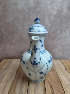Ancienne cafetière Porzellanfabrik Kalk Eisenberg – Indischblau – début Xxe