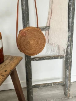 Ancienne échelle décorative en bois