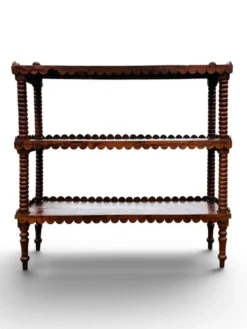 Ancienne grande étagère sur pieds
