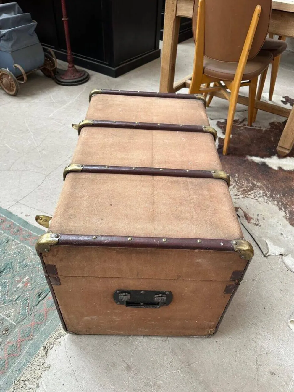 Ancienne malle de voyage « Soyez Père » Lille
