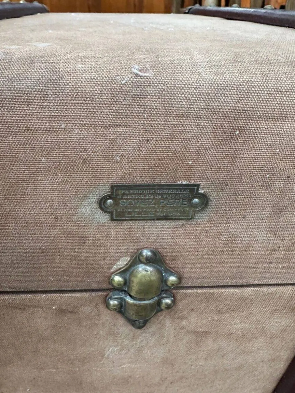 Ancienne malle de voyage « Soyez Père » Lille