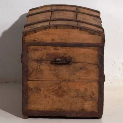 Ancienne malle en bois lavé (c.1900)