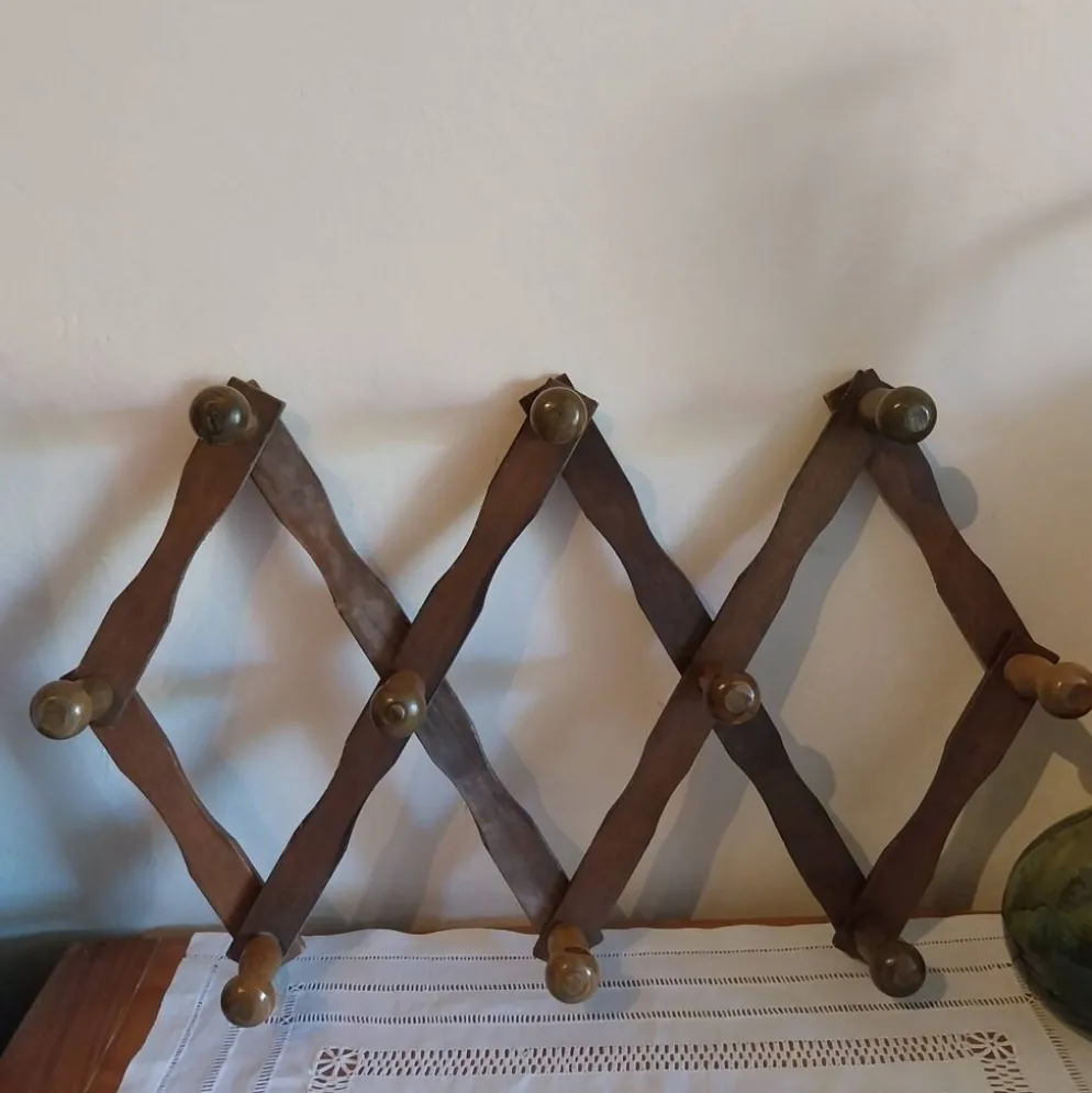 Ancienne patère en bois forme accordéon