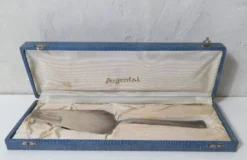 Ancienne pelle à tarte gâteau en métal argenté dans son coffret