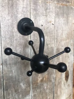 Ancienne porte manteau spoutnik mural boule métal noir vintage