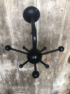 Ancienne porte manteau spoutnik mural boule métal noir vintage