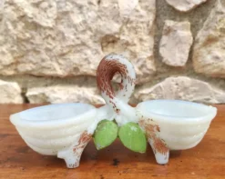 Ancienne salière en opaline